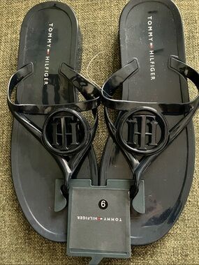 Tommy Hilfiger Black Logo Thong Sandals